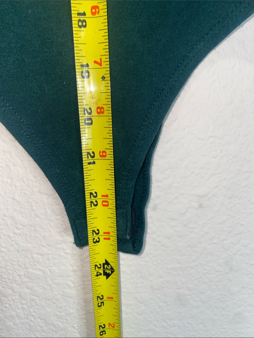 💋Green long sleeve Bodysuit that bottoms on the bottom! - Picture 5 of 7
